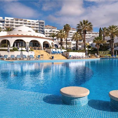 Grand Muthu Oura View Beach Club Албуфейра Екстериор снимка The resort's main pool